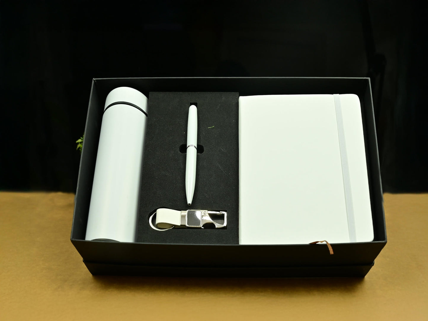 White combo set
