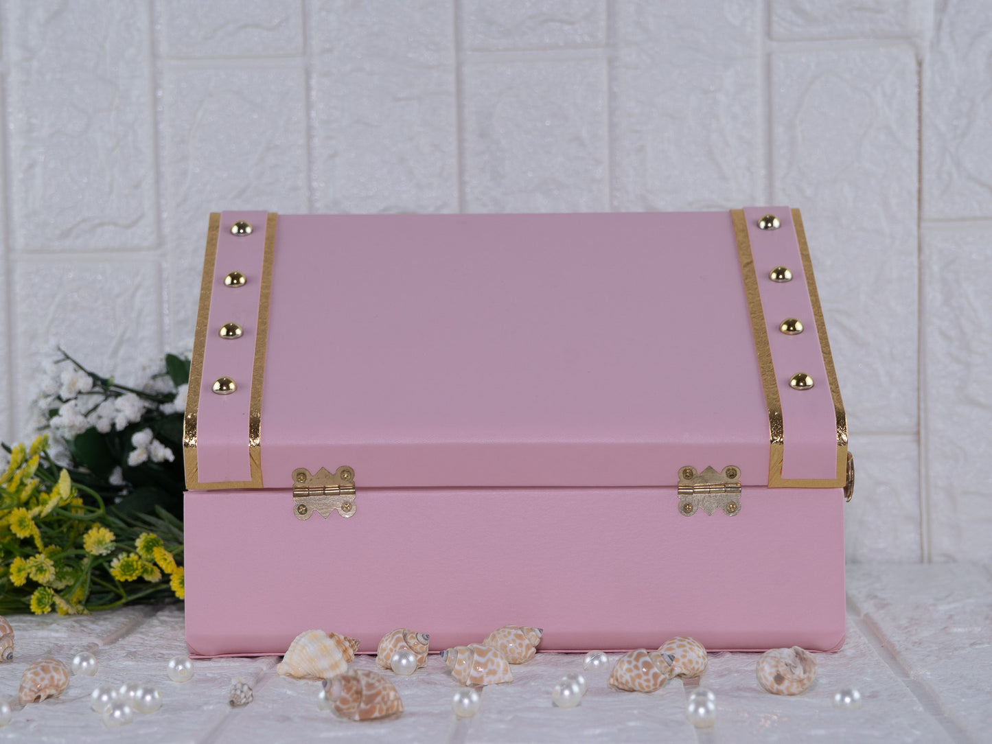 Baby pink Leatherite Trunk