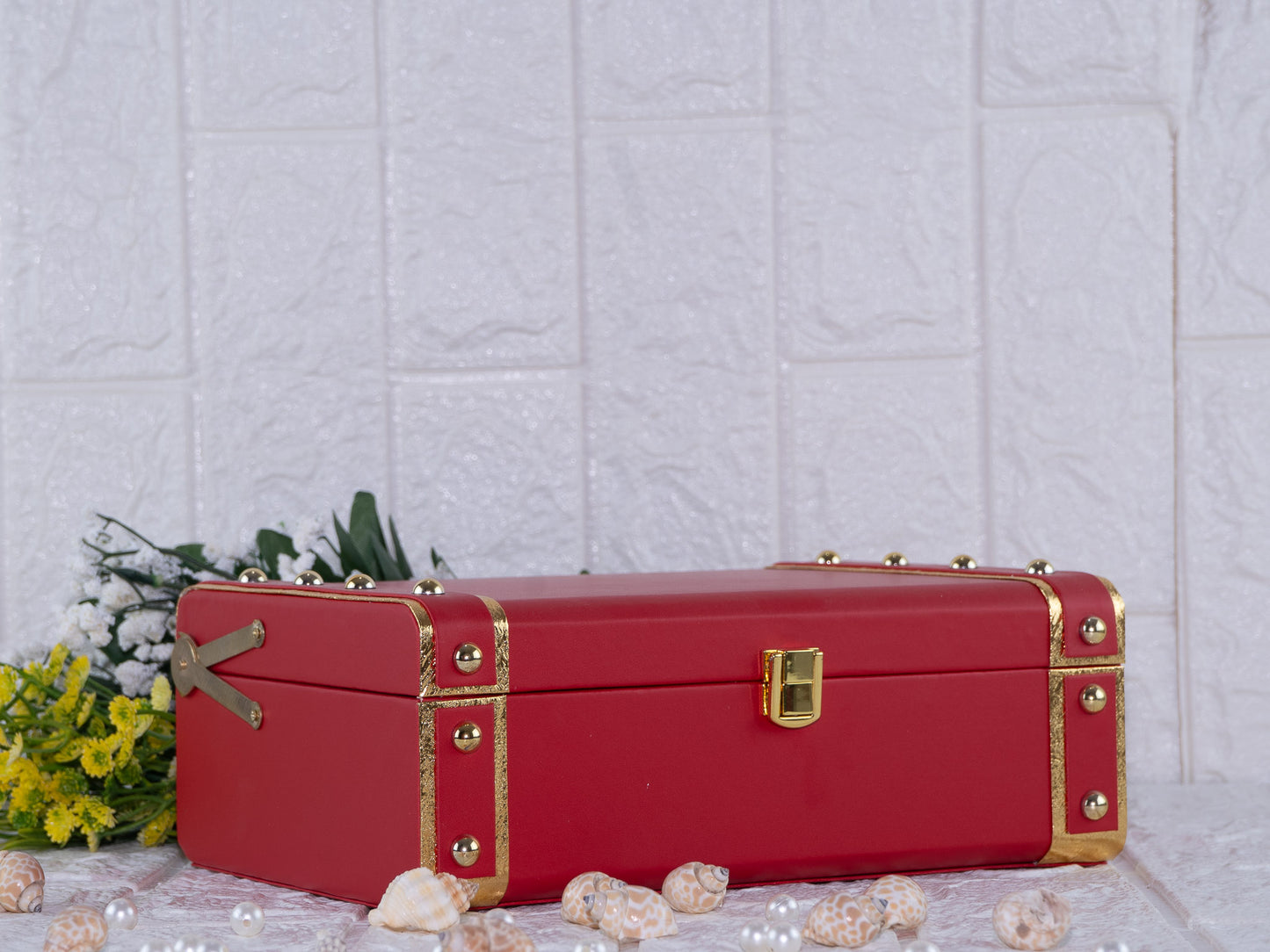 Red leatherite