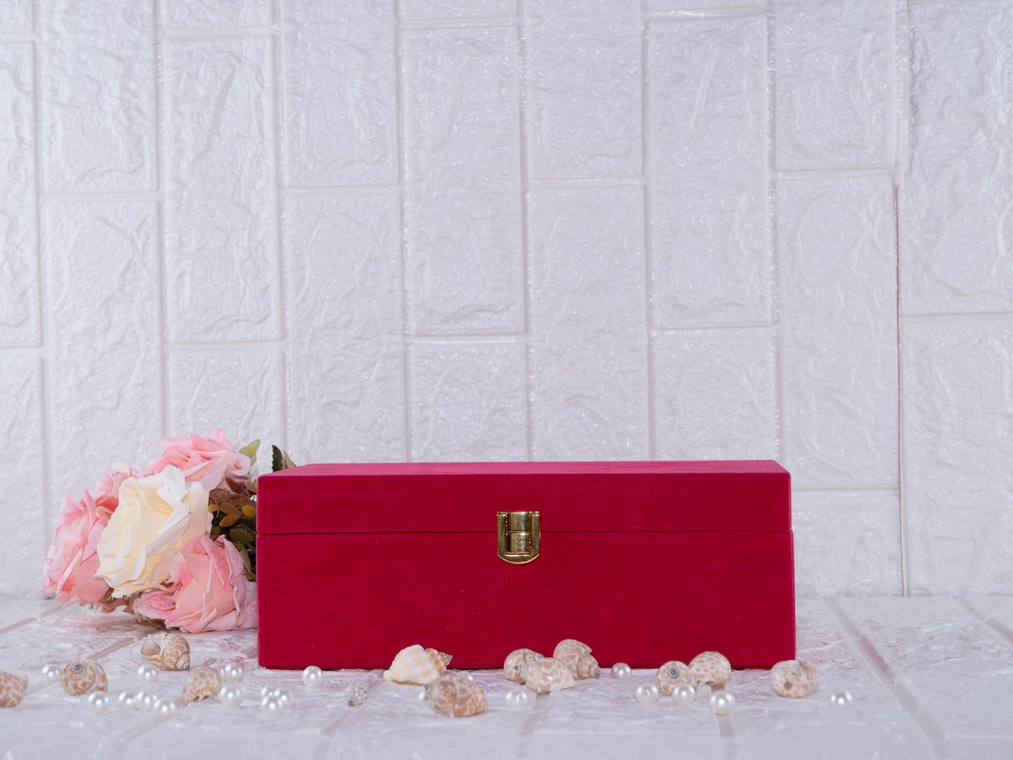 Red suede Trunk