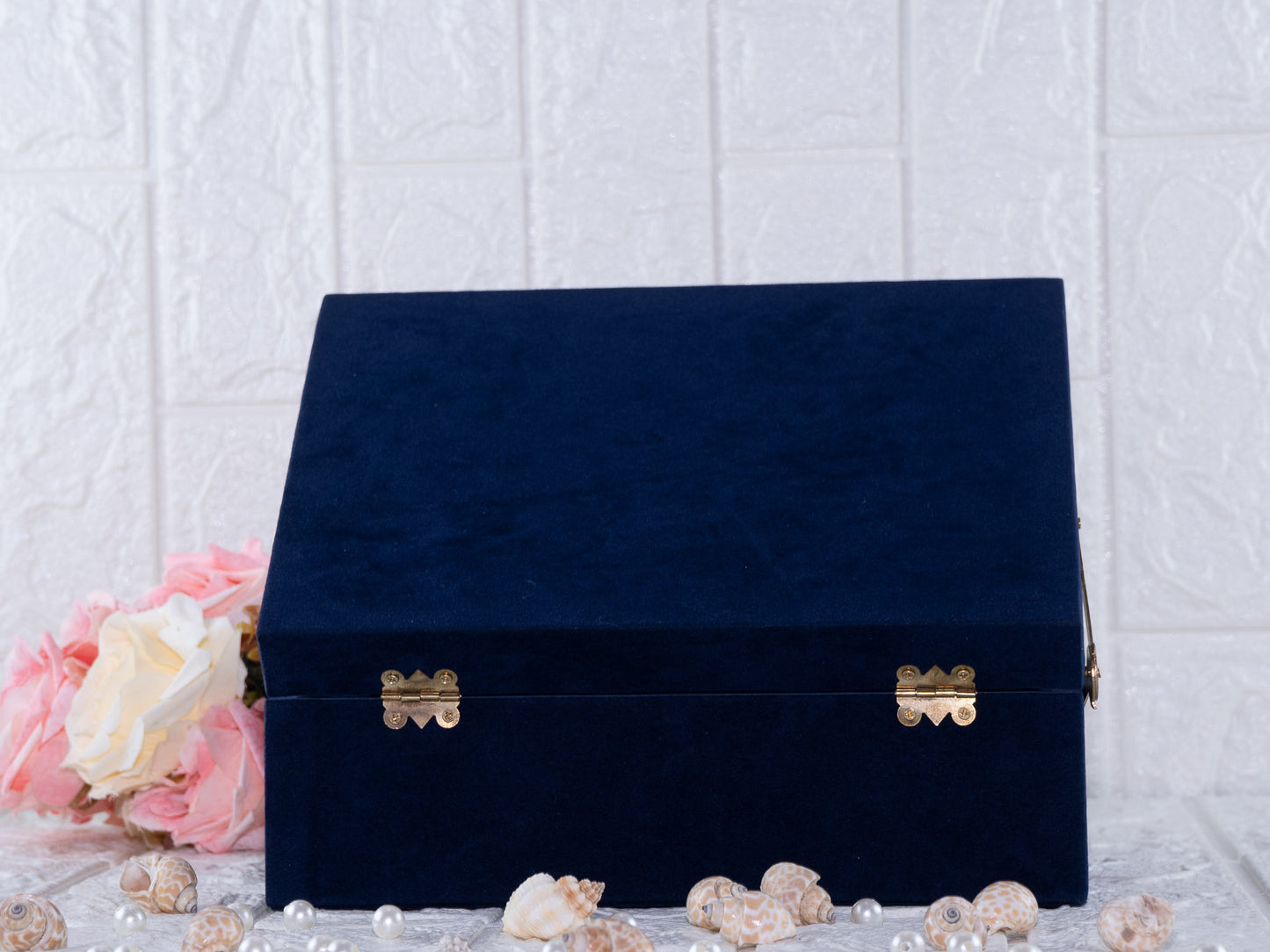 Deep blue suede Trunk