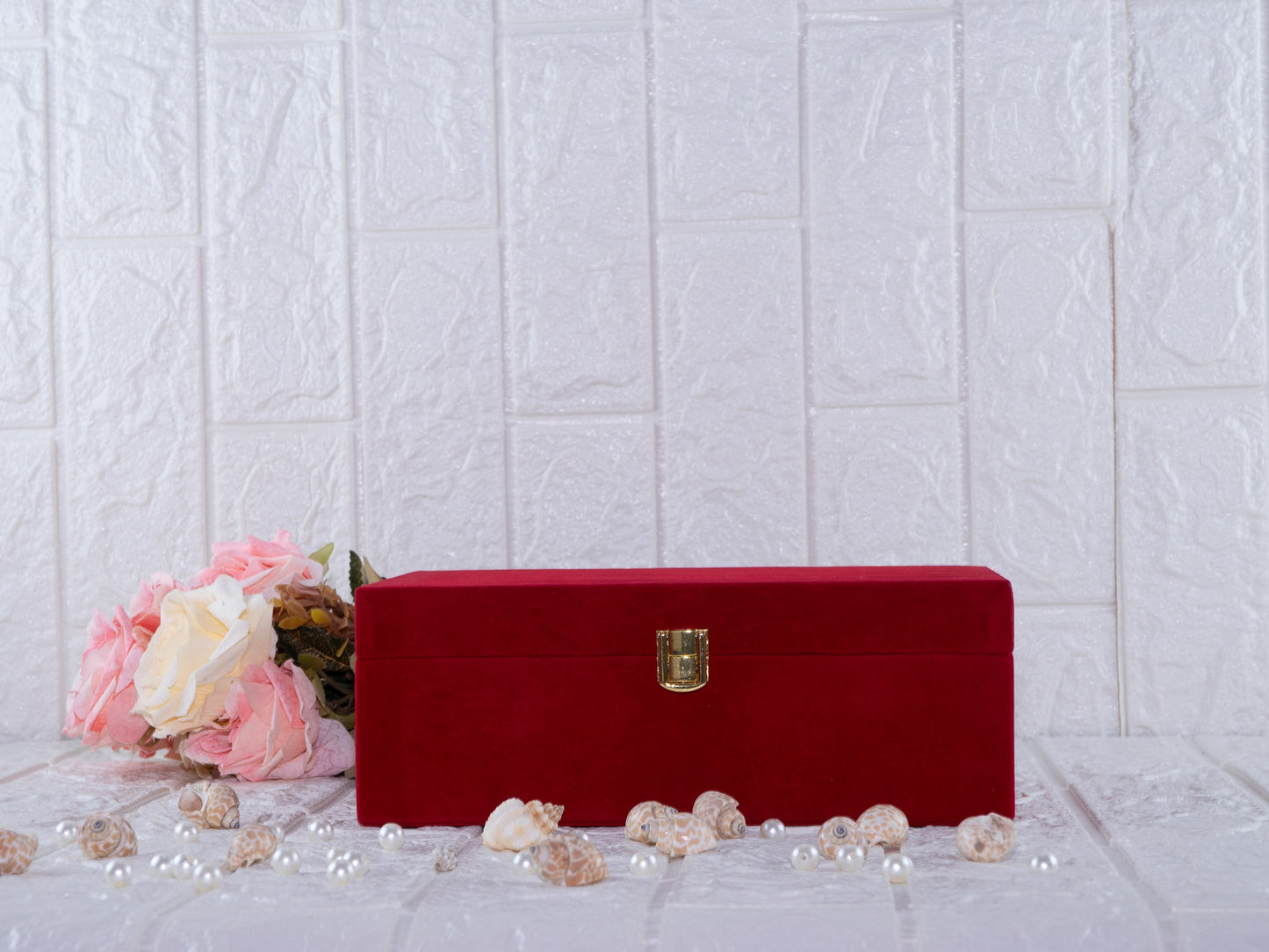 Red suede Trunk