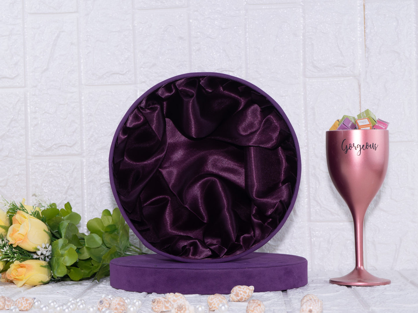 Suede round purple box