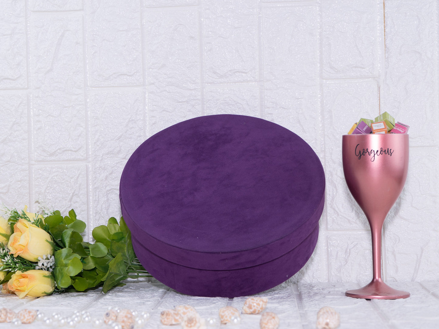 Suede round purple box
