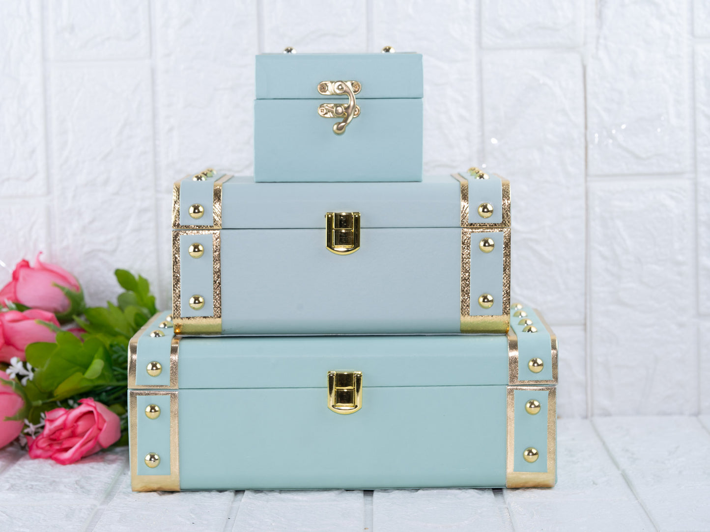 Leatherite mint green trunk combo