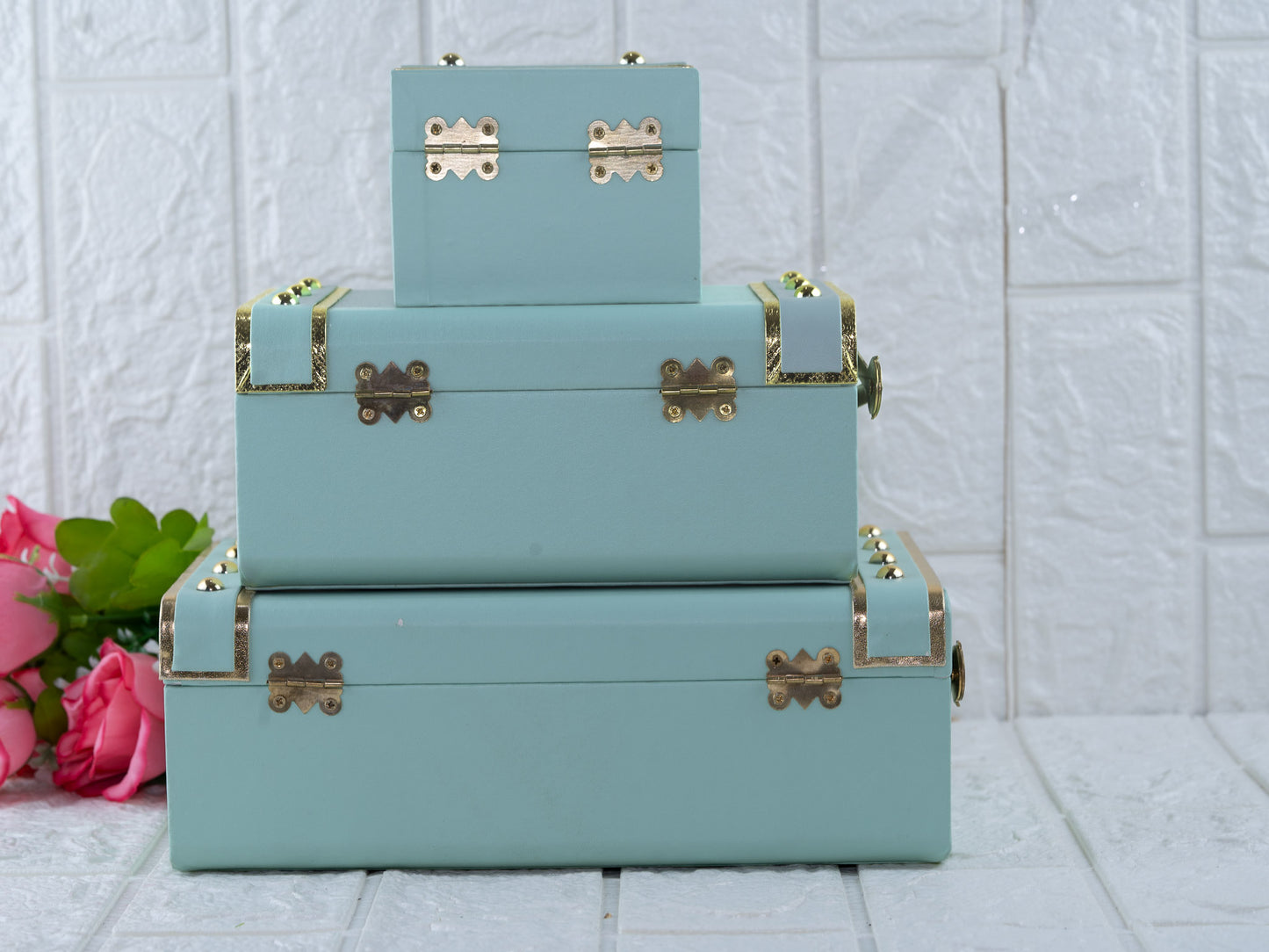 Leatherite mint green trunk combo