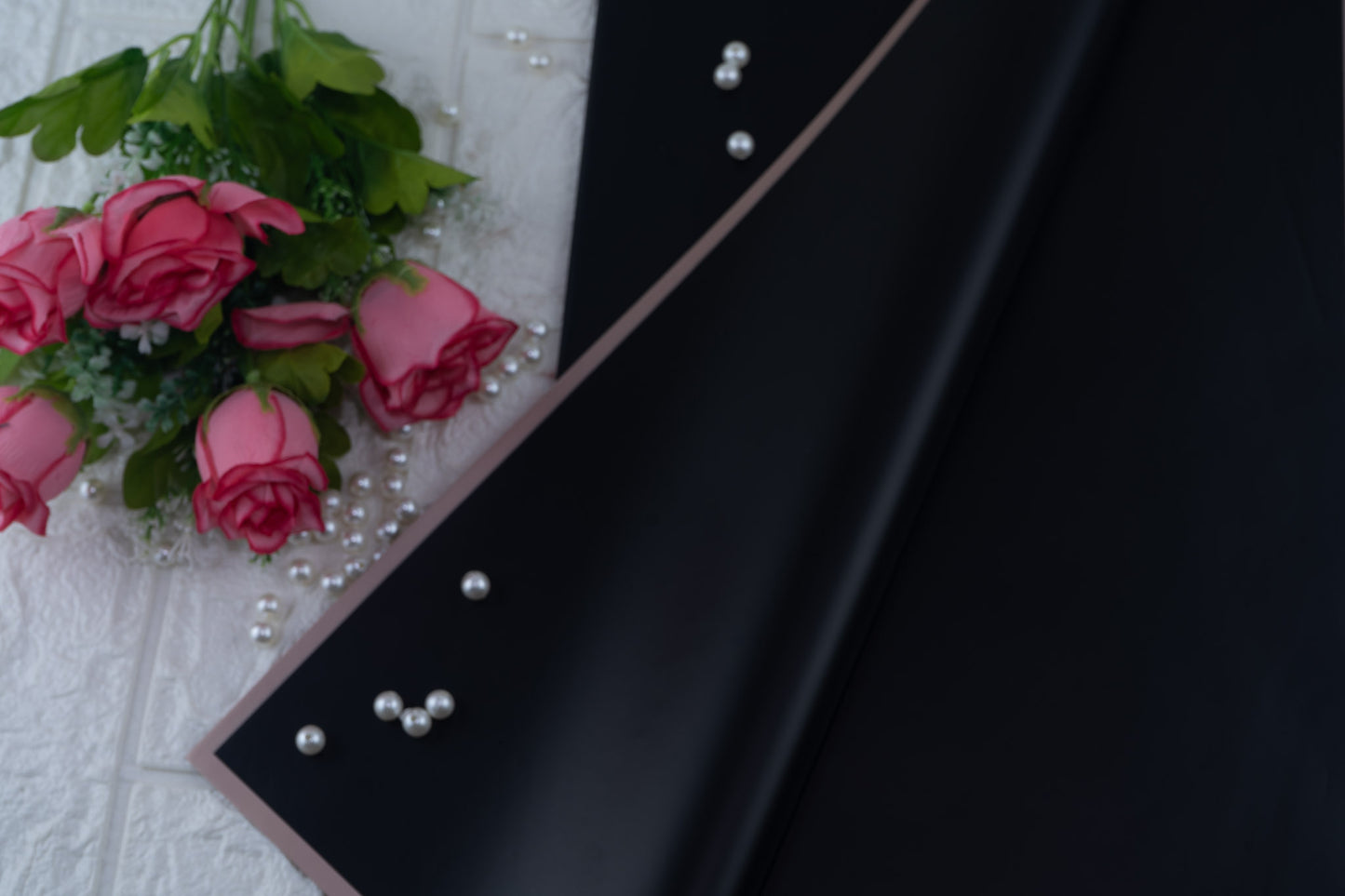 Bouquet sheets Black golden lining