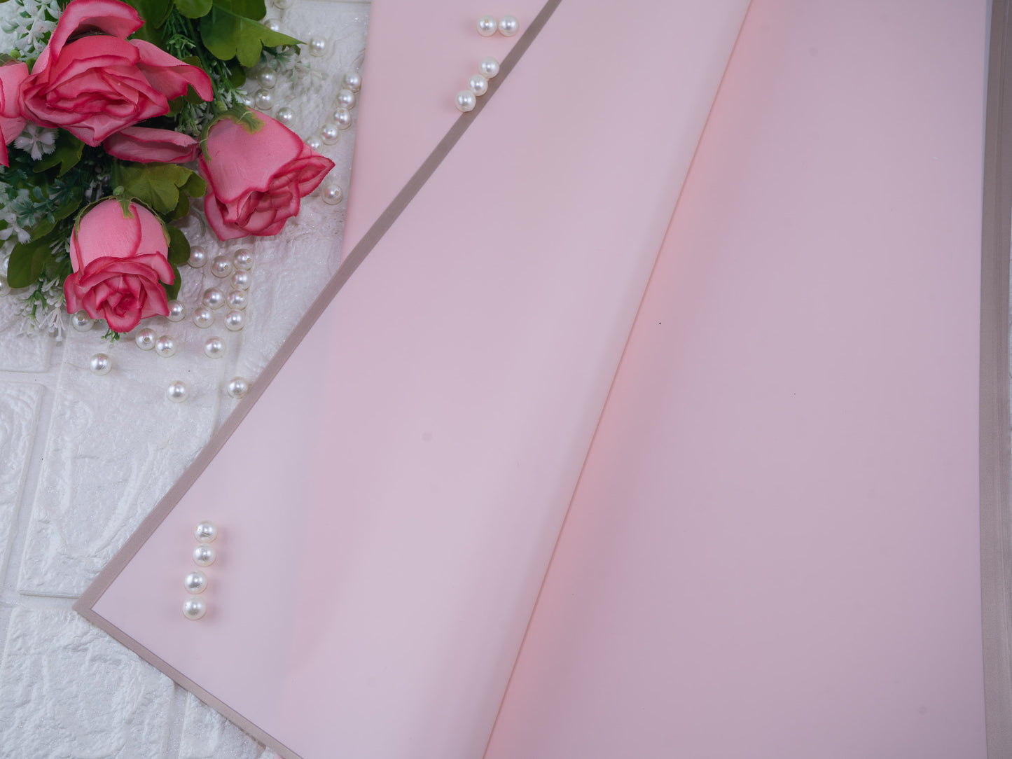 Bouquet sheet baby pink golden lining