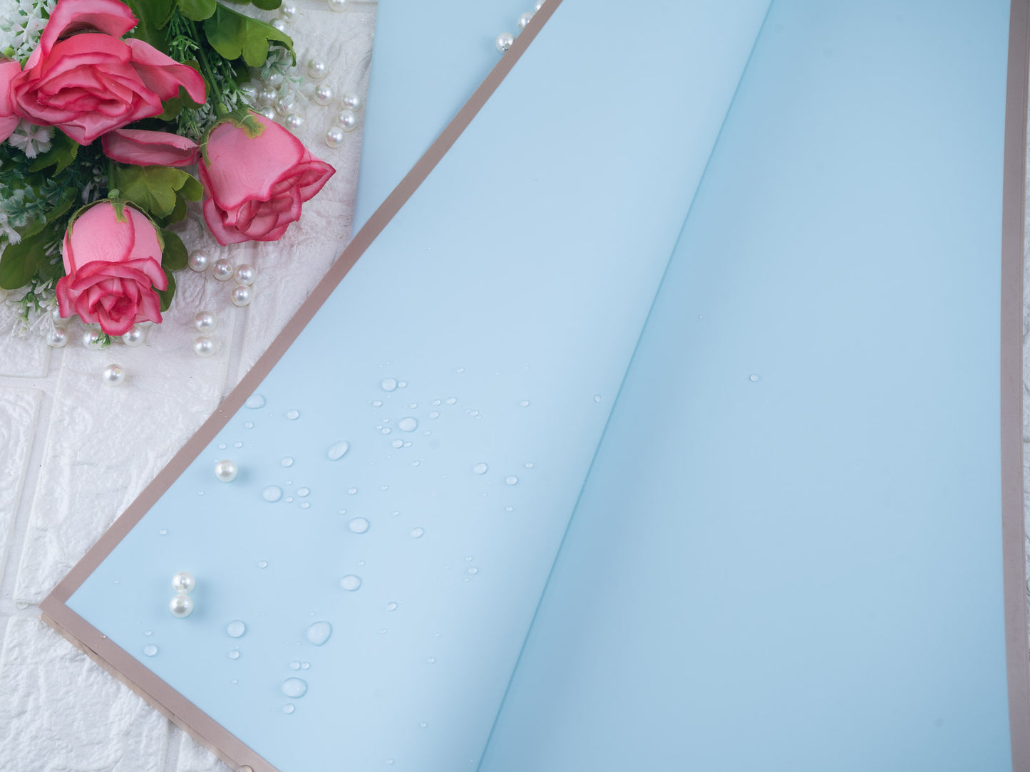 Bouquet sheets sky blue golden line