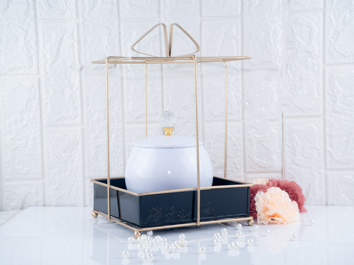 Cage hamper with black tray