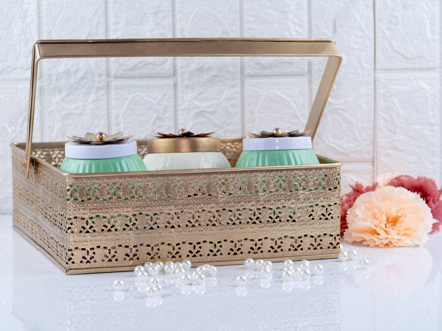 Jumbo square metal basket