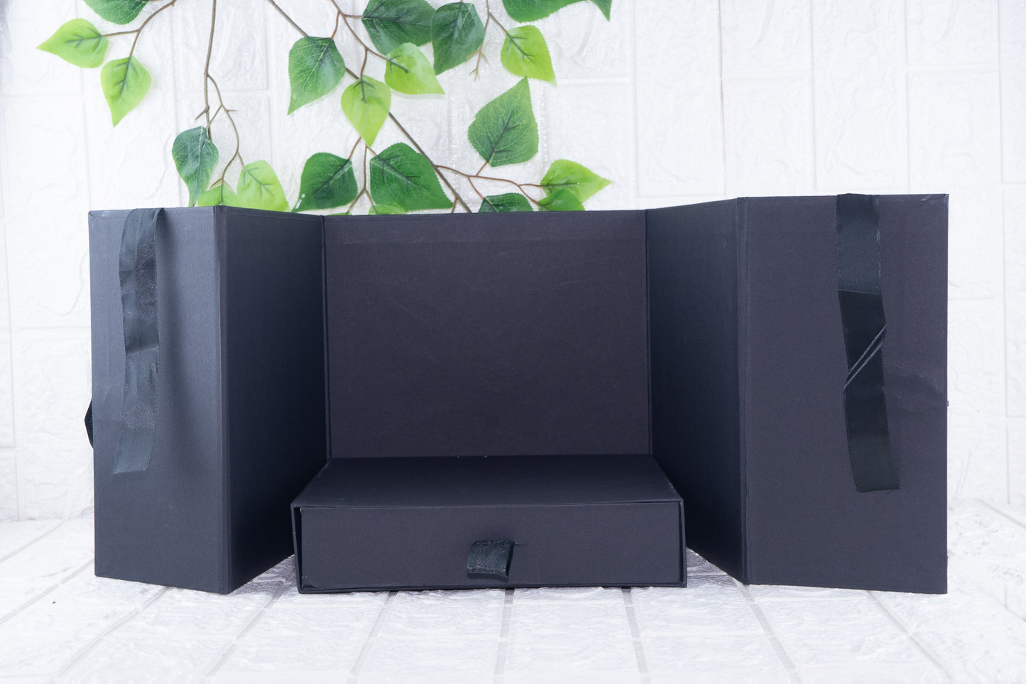 Surprise box (black)