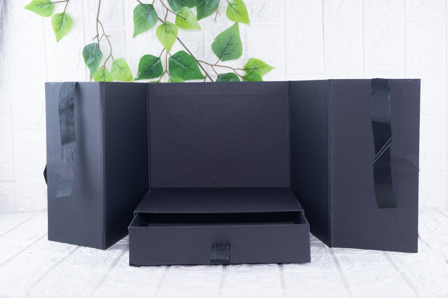 Surprise box (black)