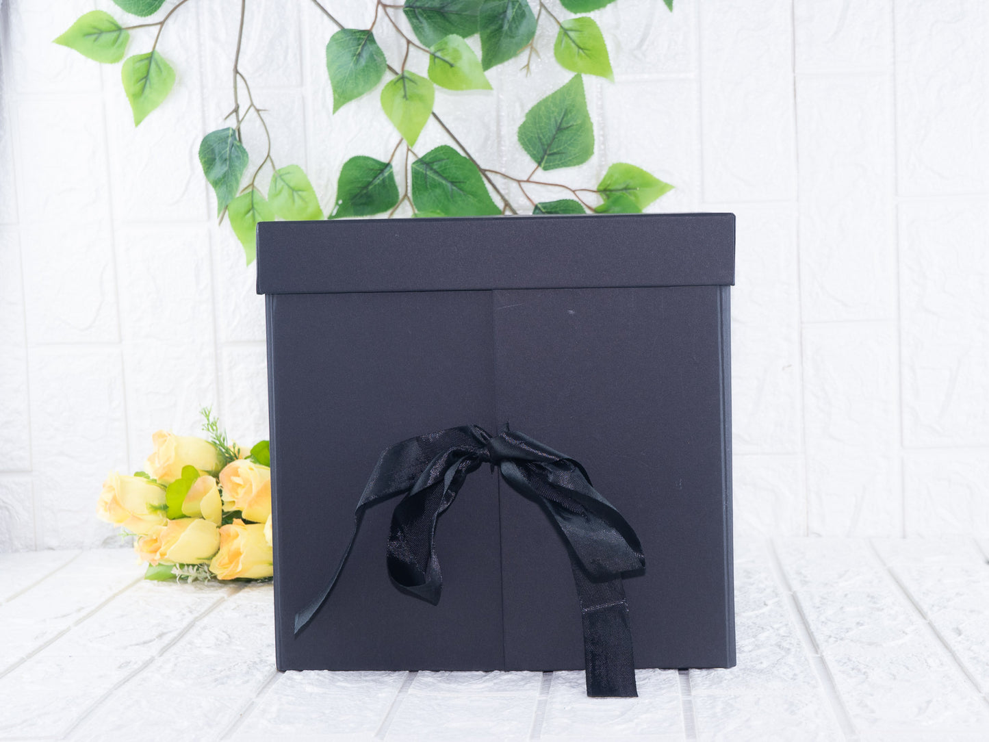 Surprise box (black)