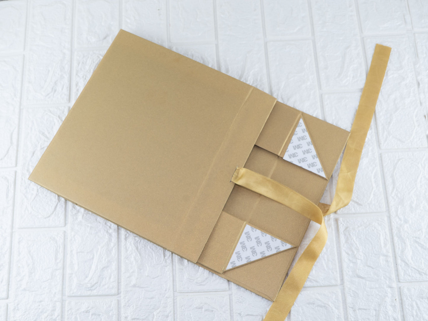 Collapsible box Golden