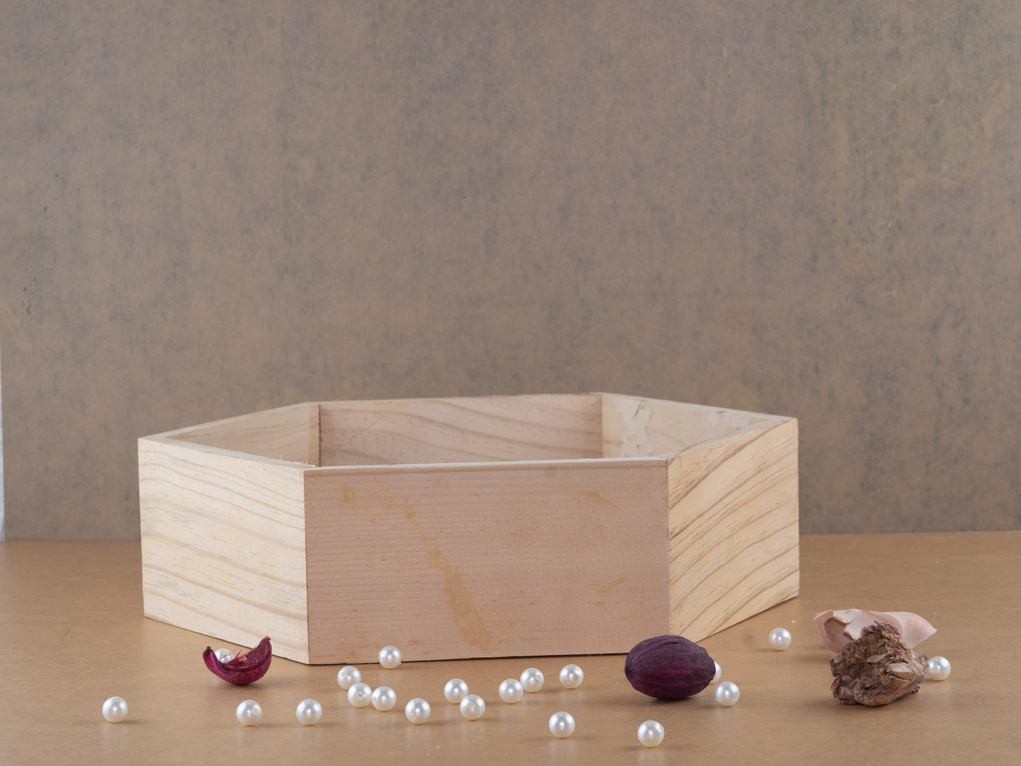 Hexagon pinewood tray