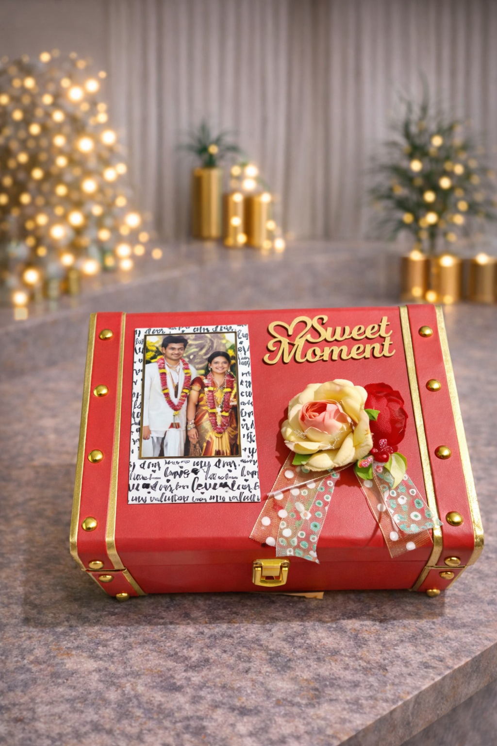 Elite Moments Hamper Gift box - View 3