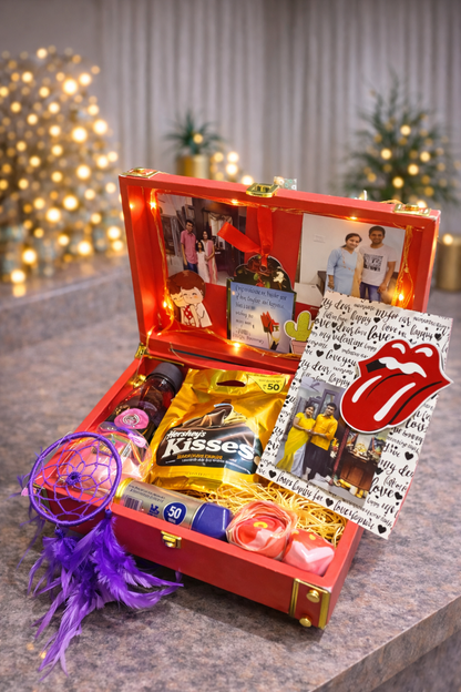 Elite Moments Hamper Gift box - View 2