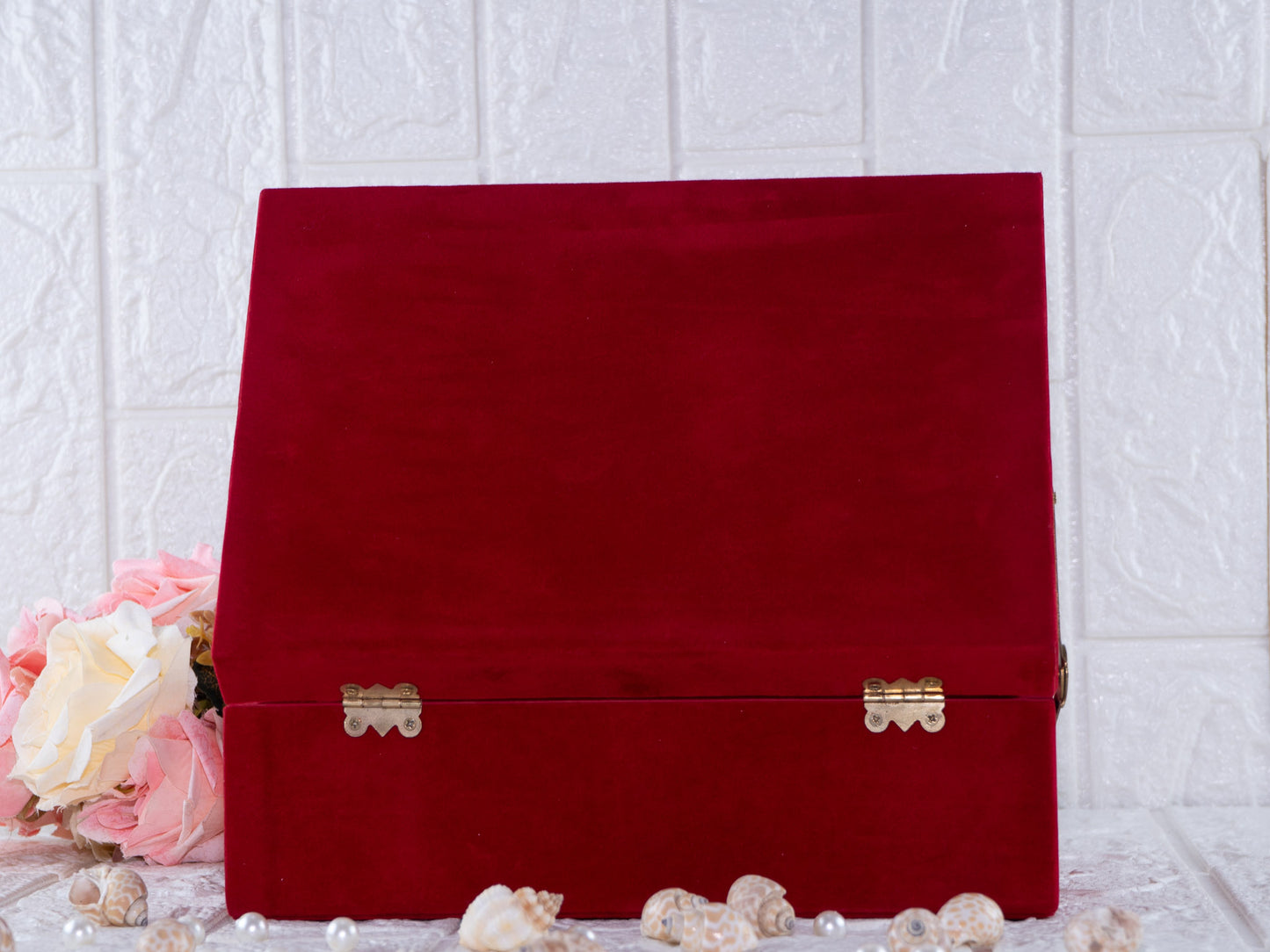 Red suede Trunk
