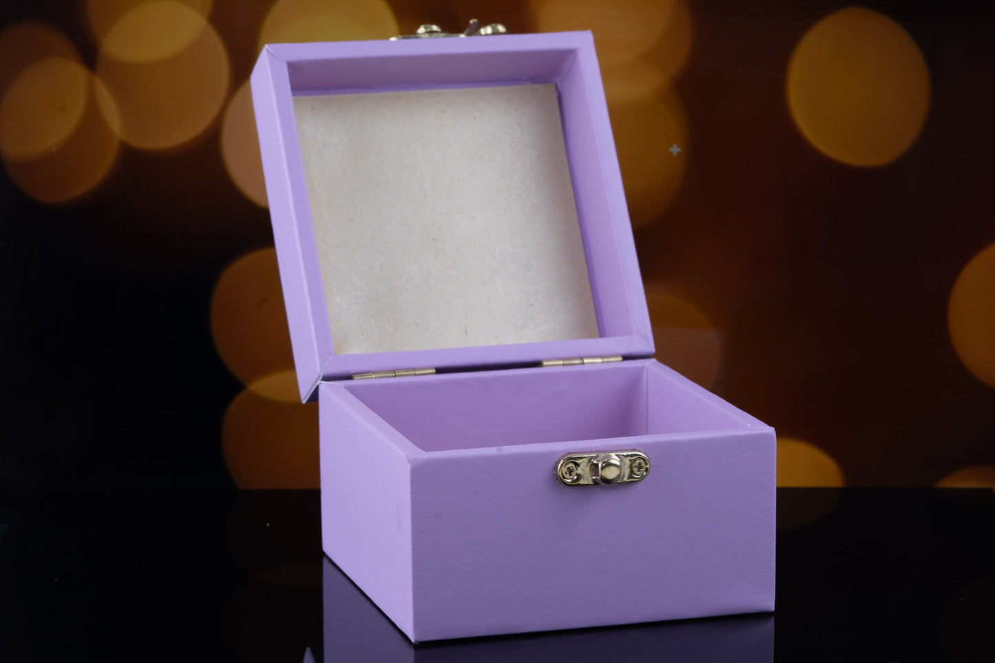 Lavender mini trunk