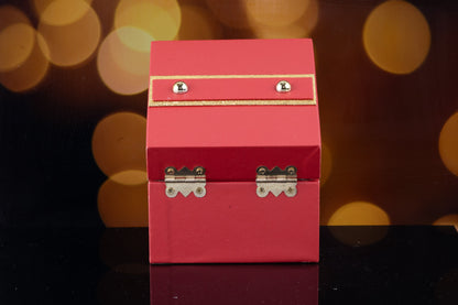 Red mini trunk