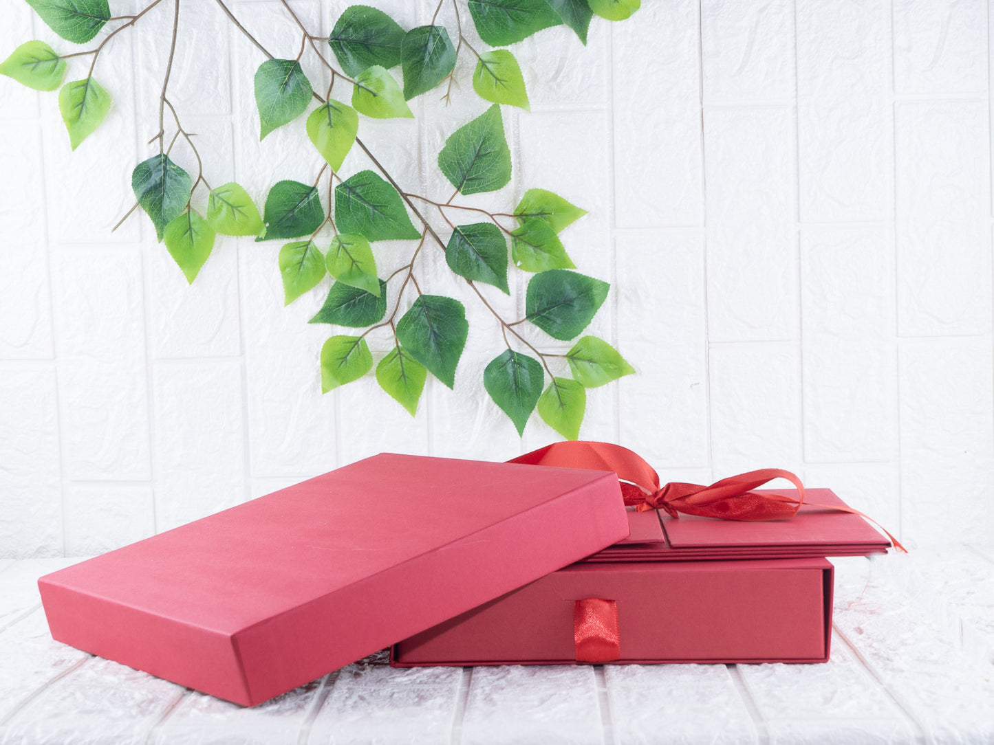 Surprise box ( Red)