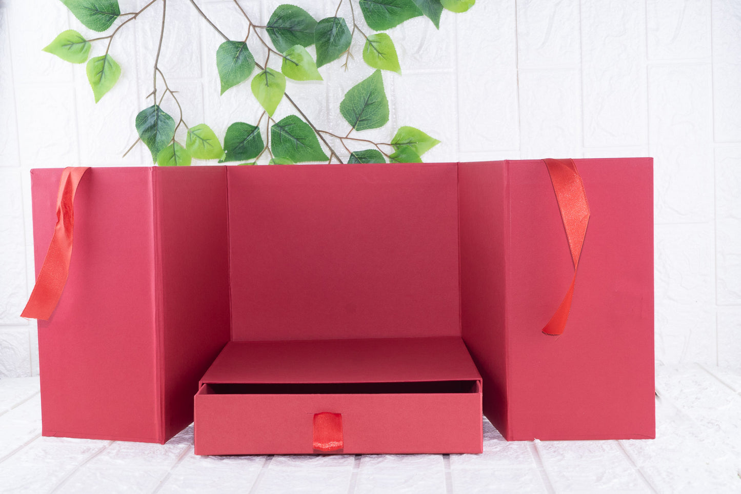 Surprise box ( Red)