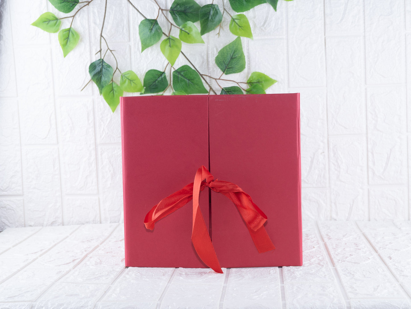 Surprise box ( Red)