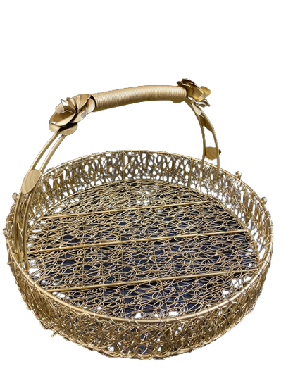 Metal basket with rose handle