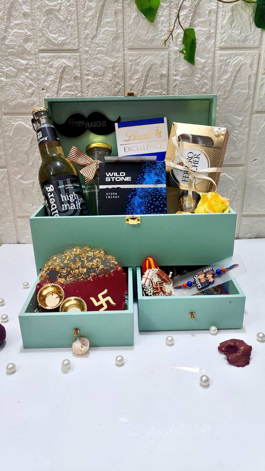 Coolberg Hamper For Bhai