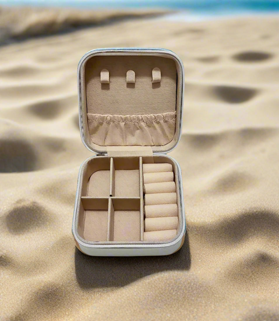 White mini jewellery box