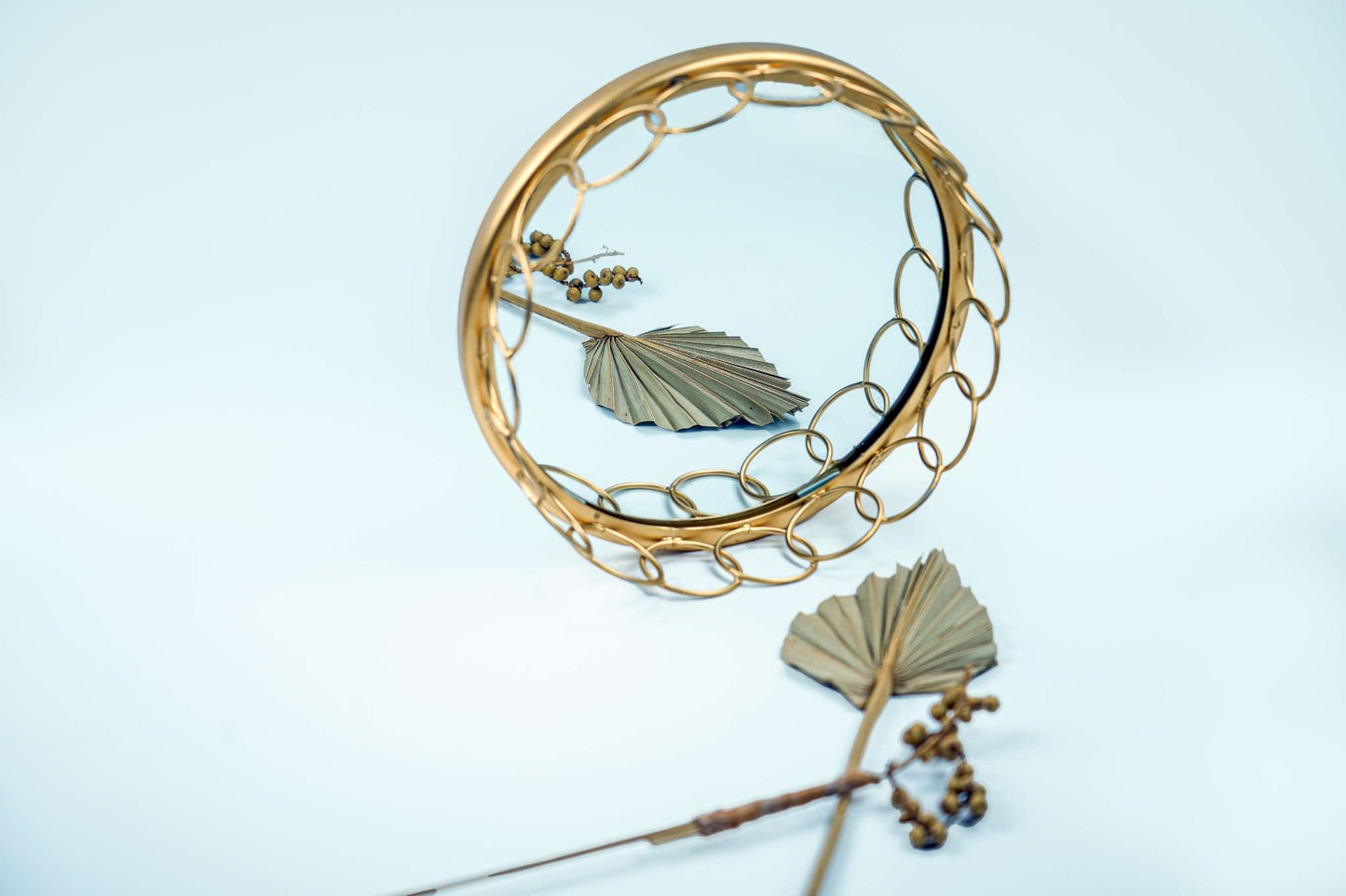 Aurora Loop Frame Mirror Tray – Luxe Gold Decor