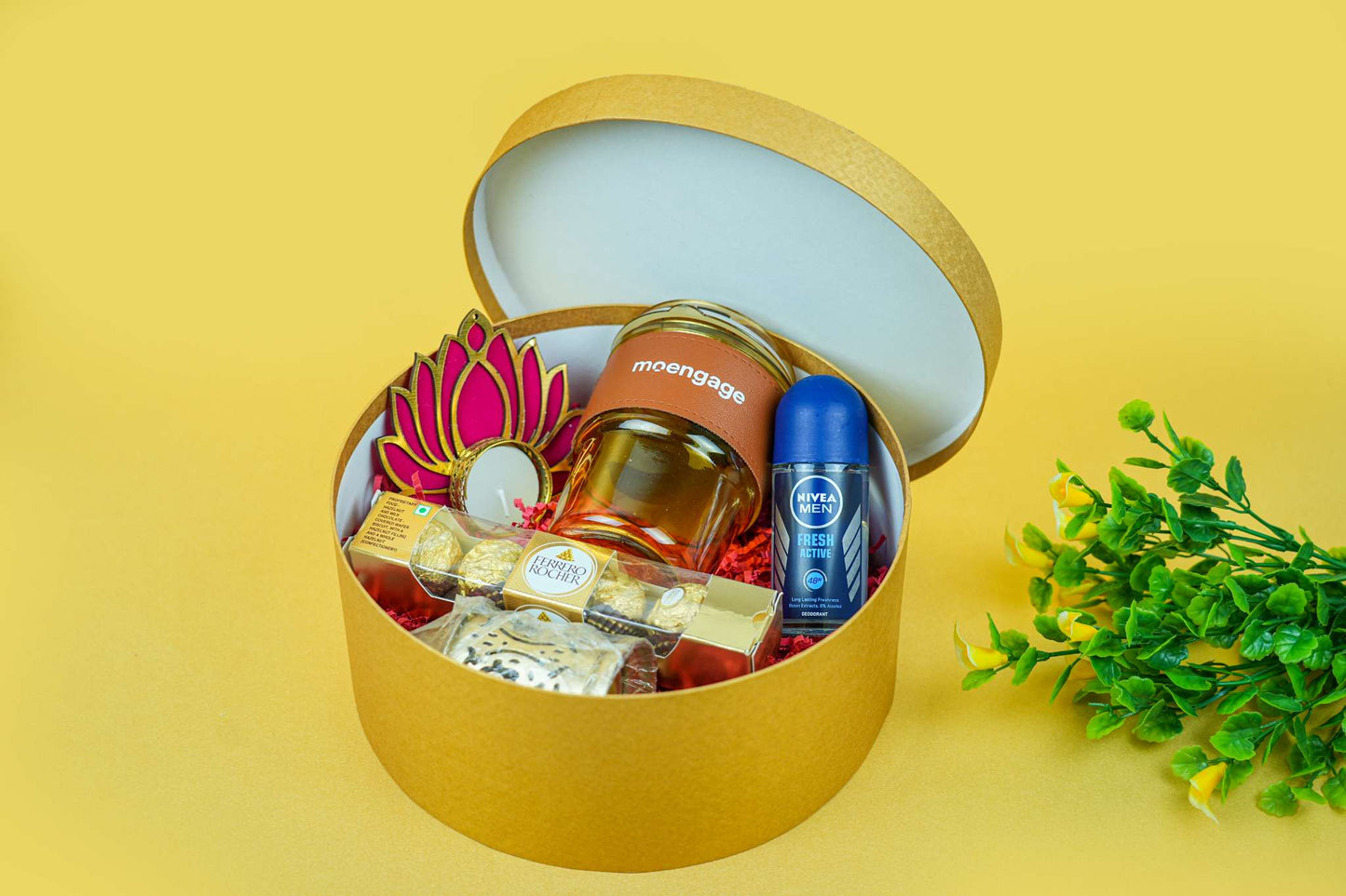 Golden Luxe Round Hamper Box